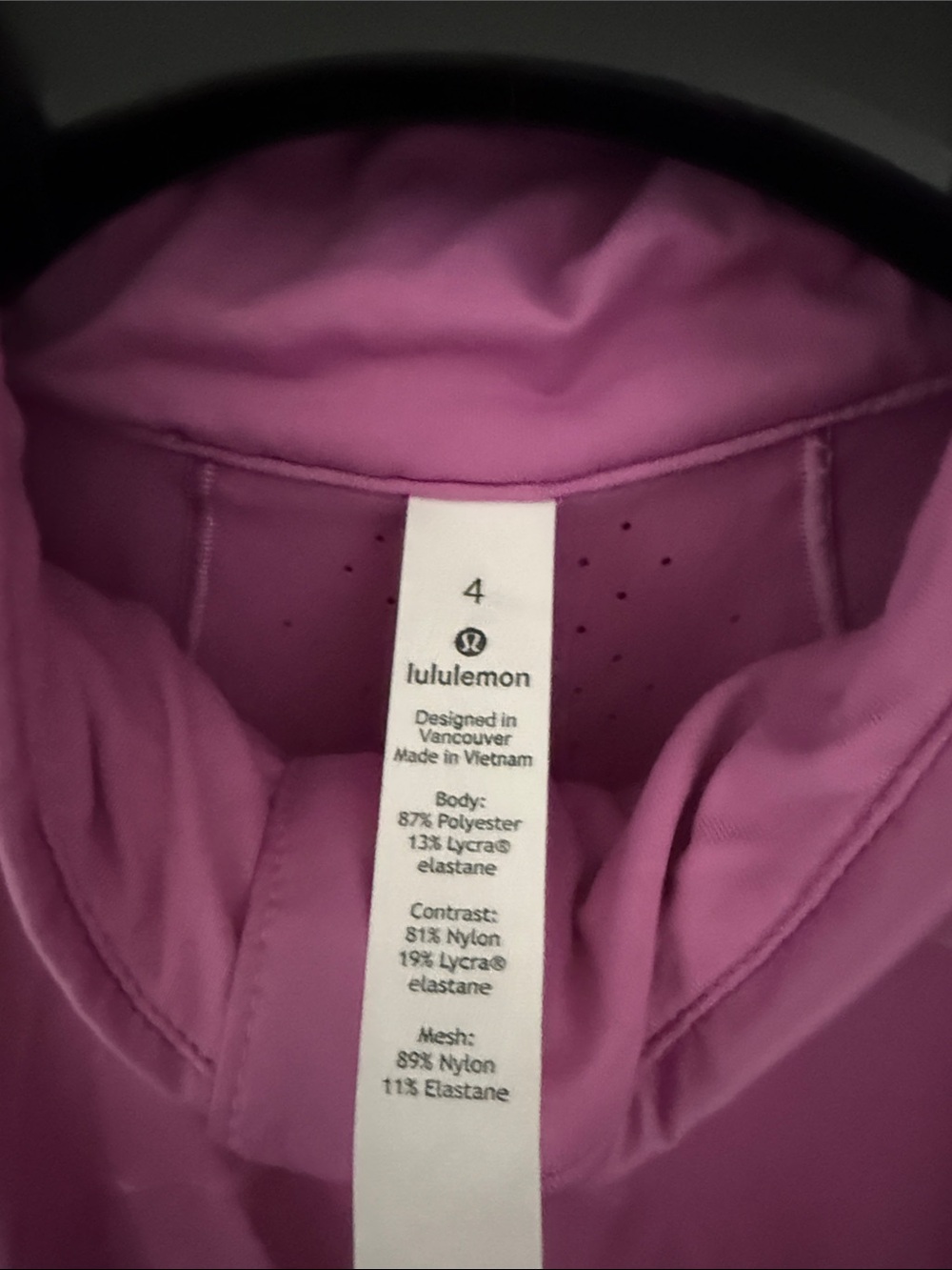 Lululemon Women Lightweight Hooded Jacket in Lilac - Picture 3 of 3